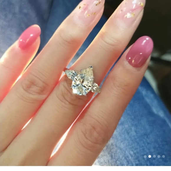 Princess Cut Diamond Ring - Picture 1 of 5